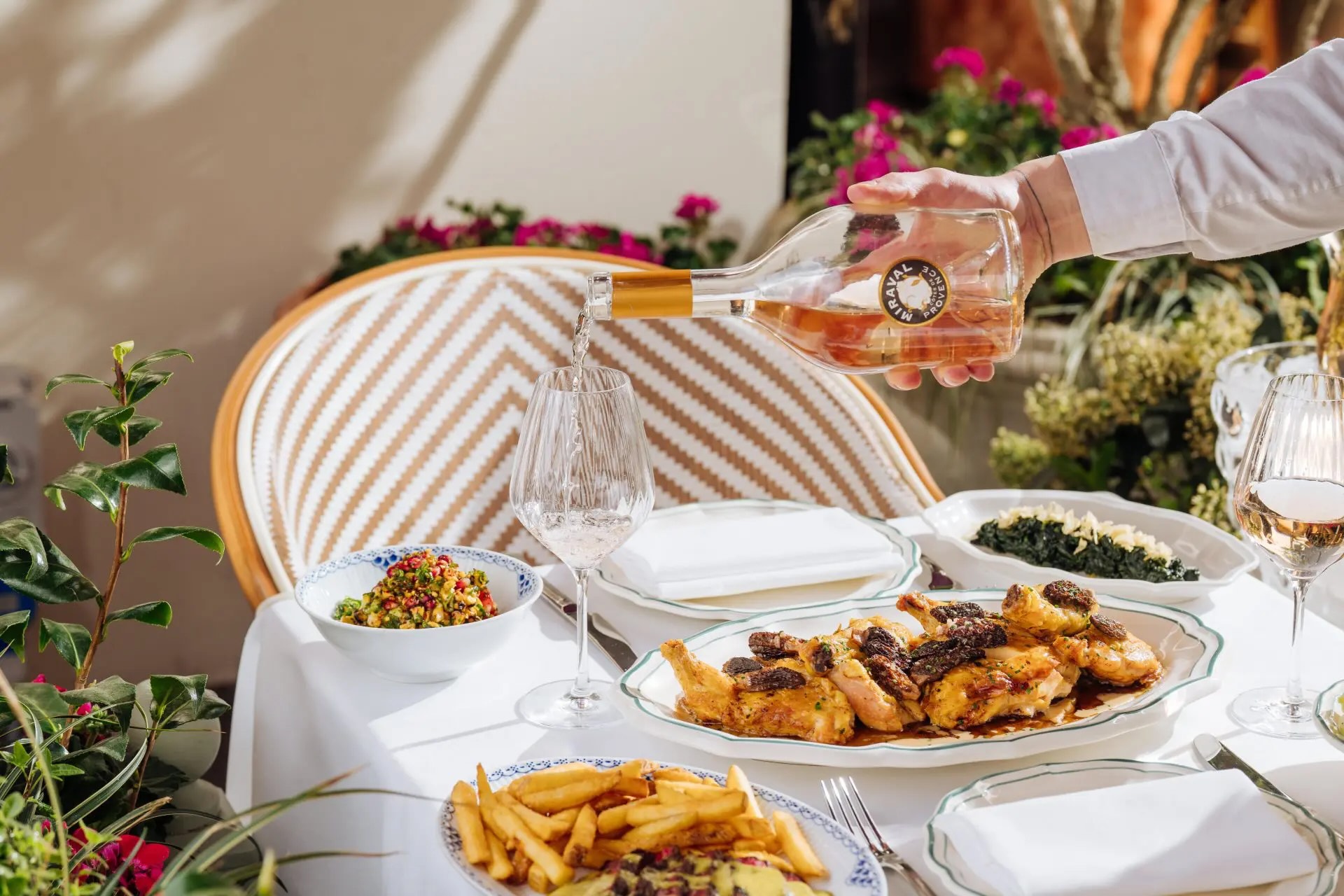 outdoor dining in London