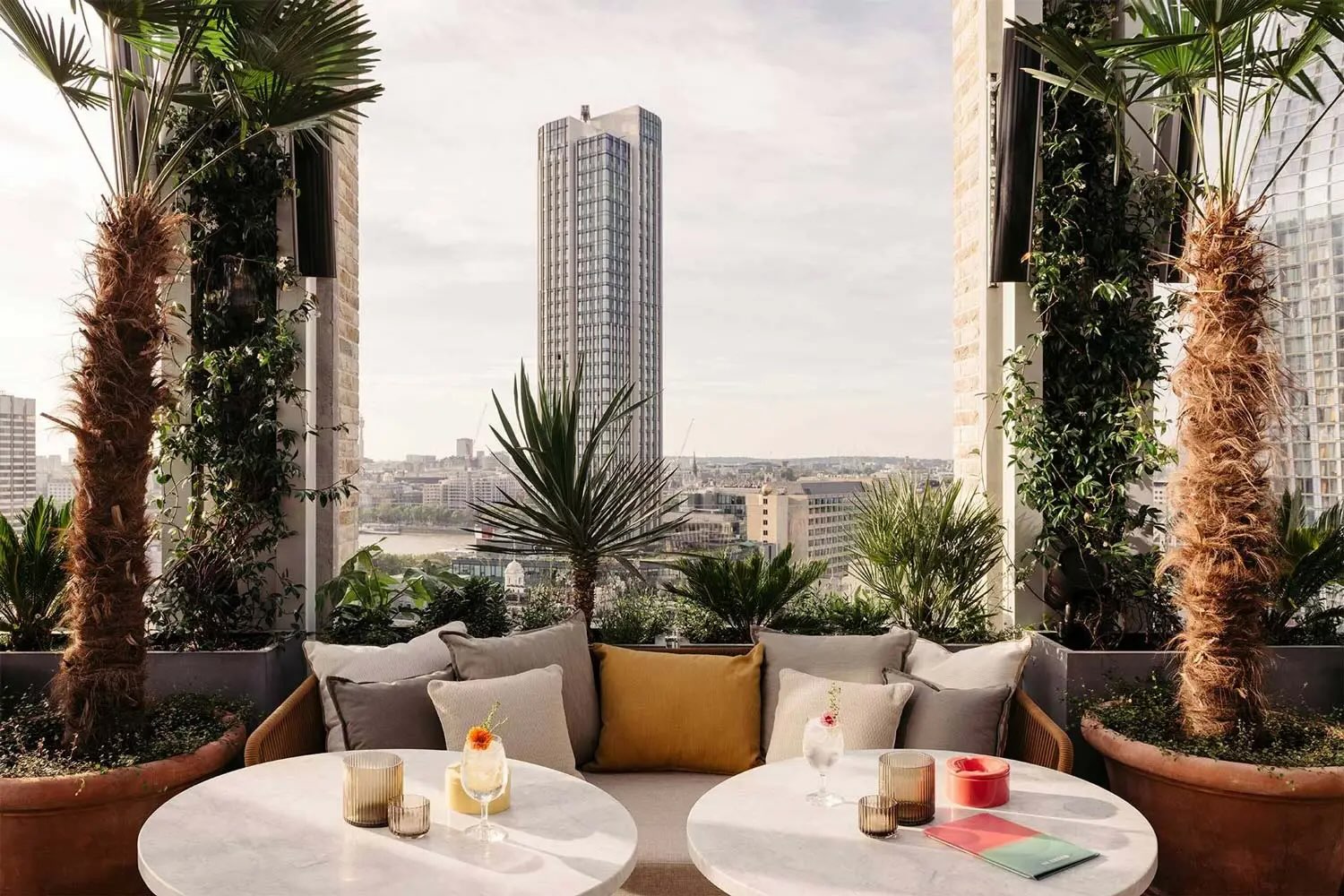 outdoor dining in London