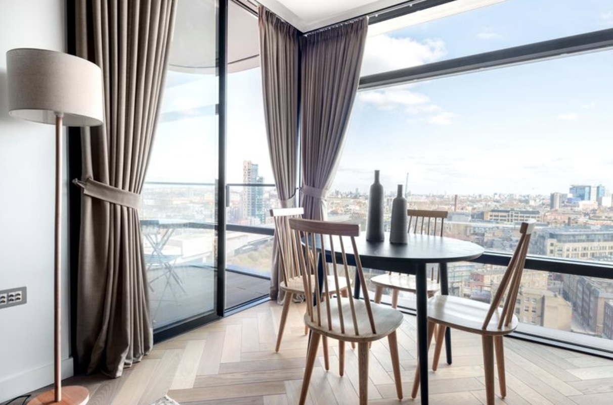Blueground ranks London as a leading city for work-life balance