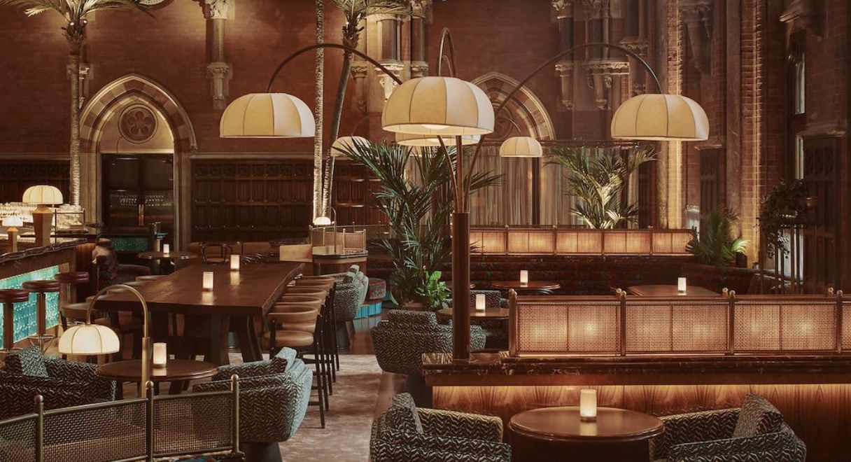 Booking Office 1869 Christmas Day in London