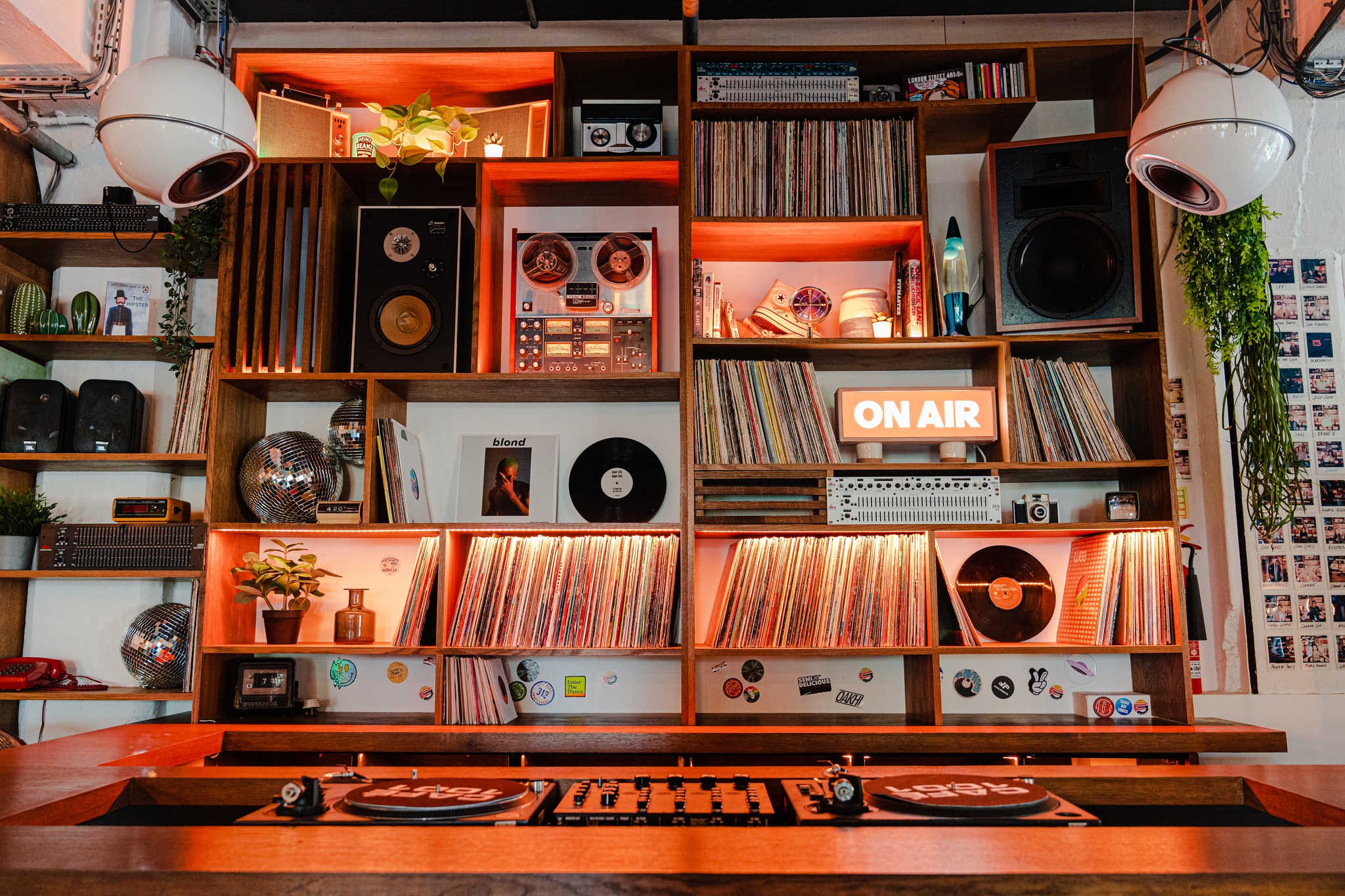 London listening bars Cafe 1001 London