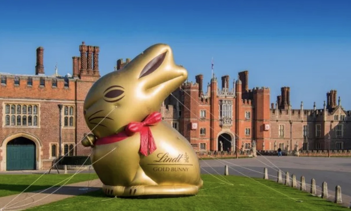 Lindt Golden Bunny Hunt Hampton Court Palace