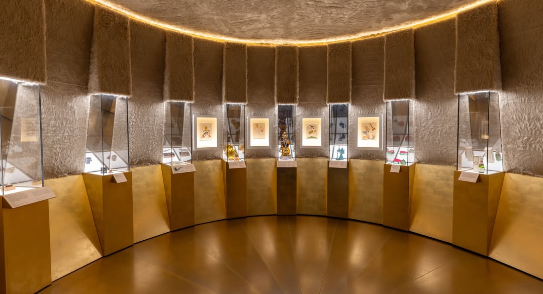 Schiaparelli Fashion Becomes Art